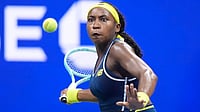 | Photo: AP/Frank Franklin II : US Open 2024: Coco Gauff, of the United States, returns a shot to Tatjana Maria, of Germany